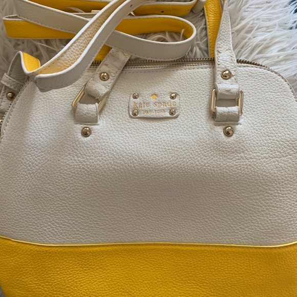 Kate Spade Purse - Picture 1 of 3